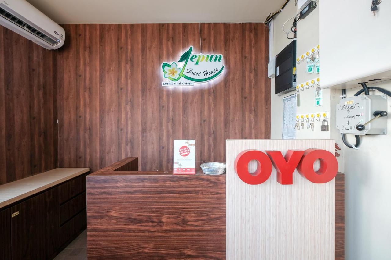 Oyo 683 Jepun Guesthouse Mataram Esterno foto