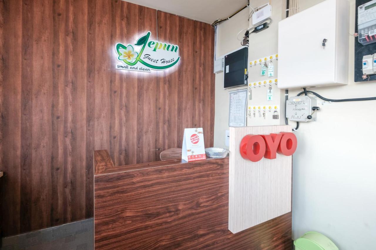 Oyo 683 Jepun Guesthouse Mataram Esterno foto