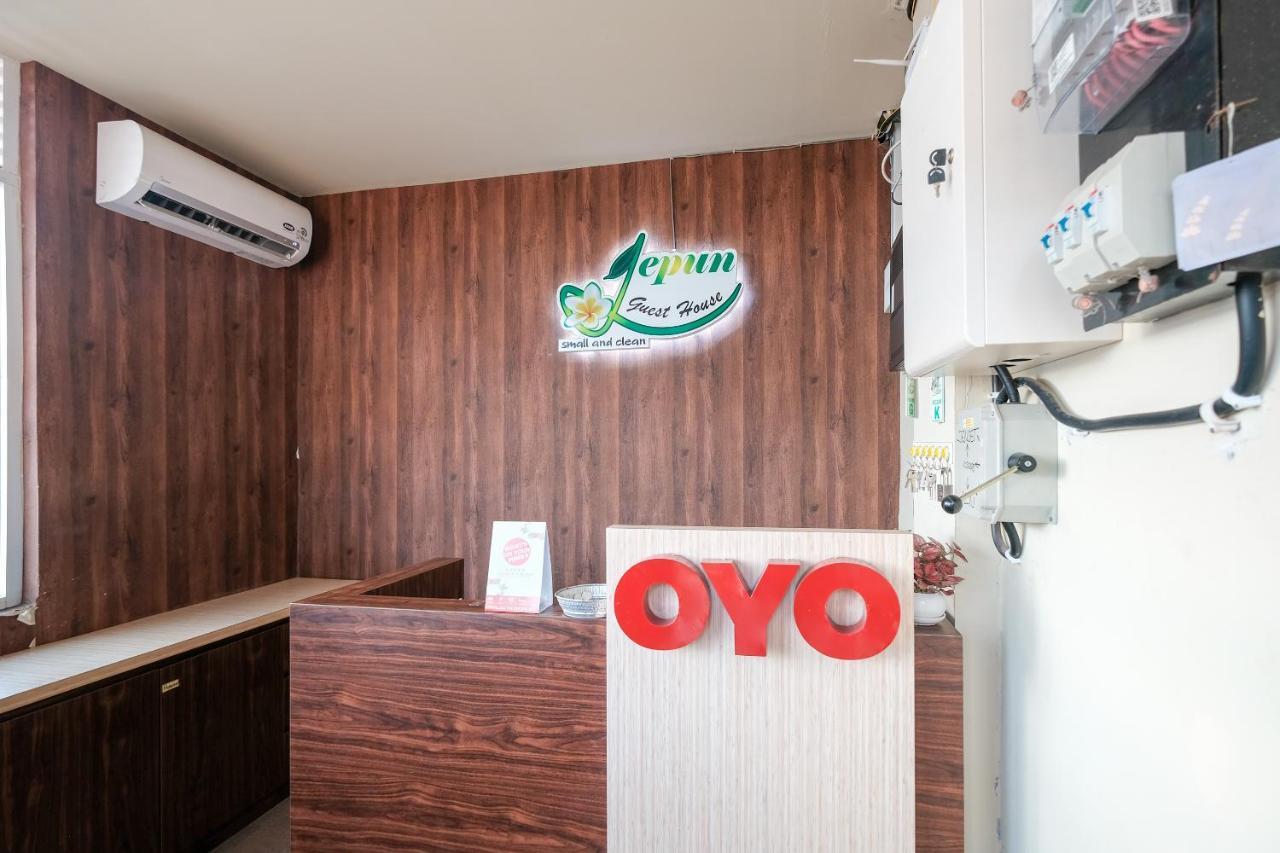 Oyo 683 Jepun Guesthouse Mataram Esterno foto