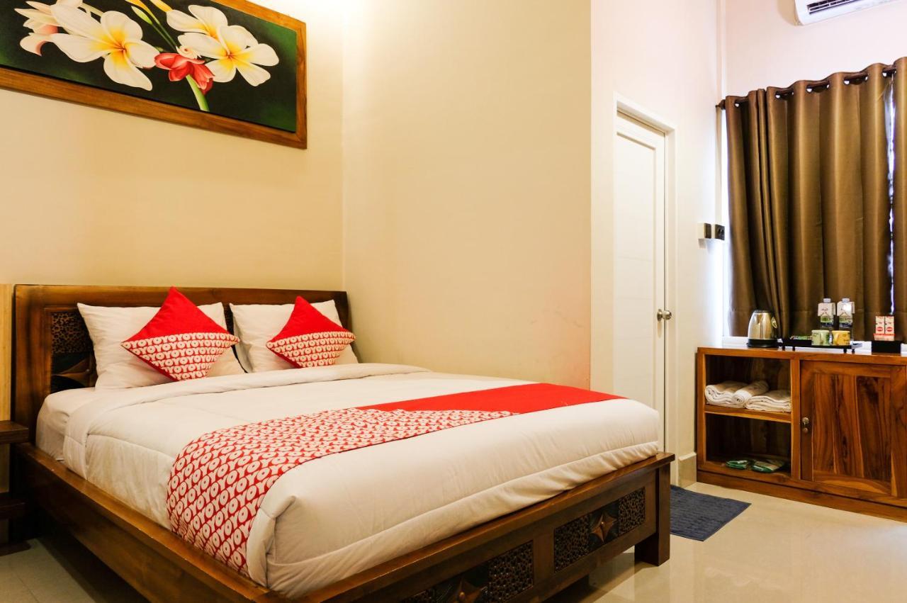 Oyo 683 Jepun Guesthouse Mataram Esterno foto